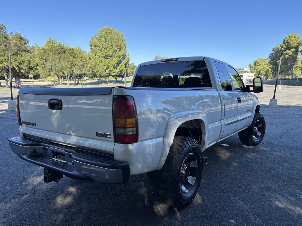 2003 GMC Sierra Heavy Duty 2nd Gen - Image 8 of 31