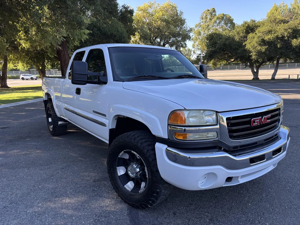 2003 GMC Sierra Heavy Duty 2nd Gen - Image 9 of 31