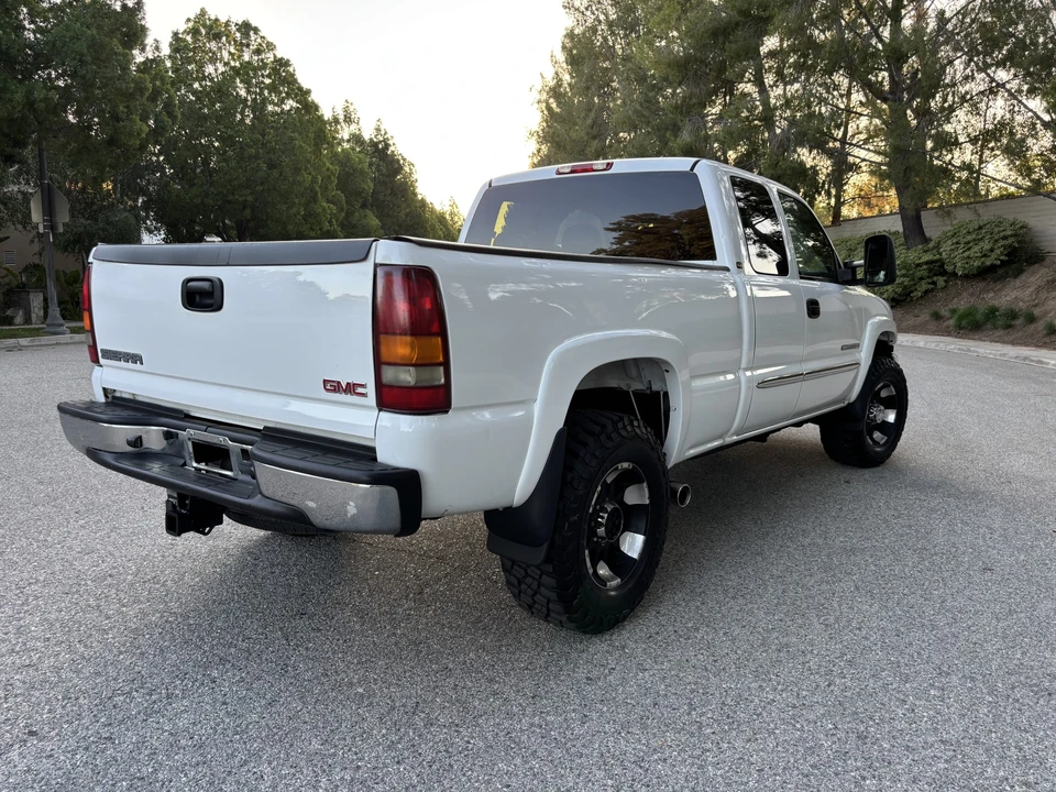 2003 GMC Sierra Heavy Duty 2nd Gen - Image 16 of 31