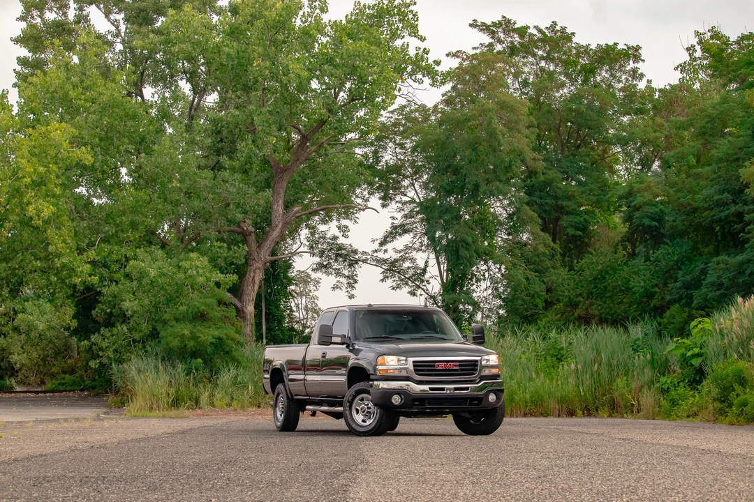 2003 GMC Sierra Heavy Duty 2nd Gen - Image 5 of 31