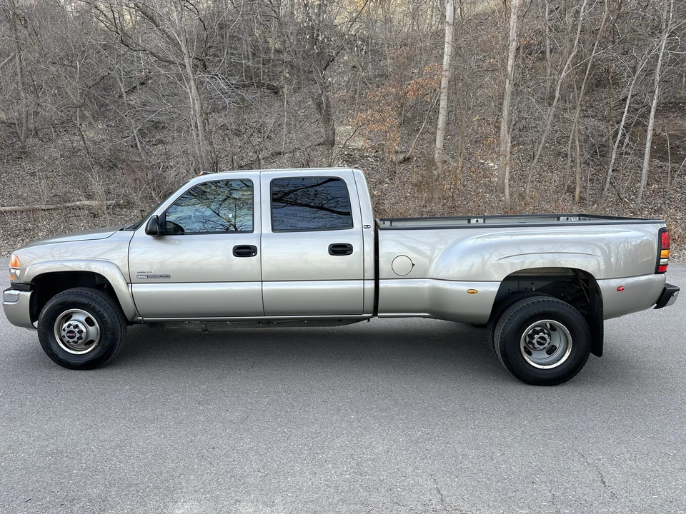 2003 GMC Sierra Heavy Duty 2nd Gen - Image 4 of 31