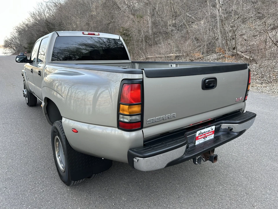 2003 GMC Sierra Heavy Duty 2nd Gen - Image 6 of 31