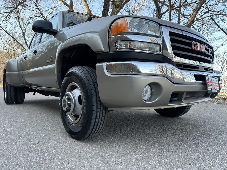 2003 GMC Sierra Heavy Duty 2nd Gen - Image 11 of 31