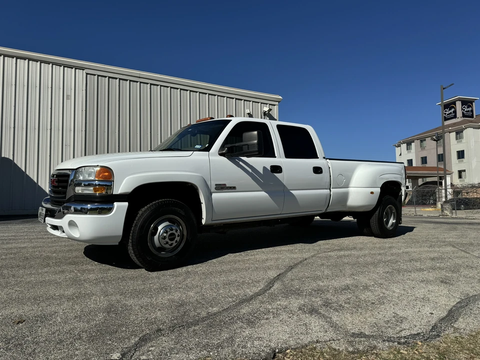 2003 GMC Sierra Heavy Duty 2nd Gen - Image 4 of 31