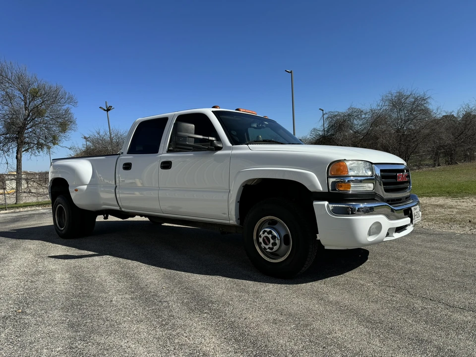 2003 GMC Sierra Heavy Duty 2nd Gen - Image 12 of 31