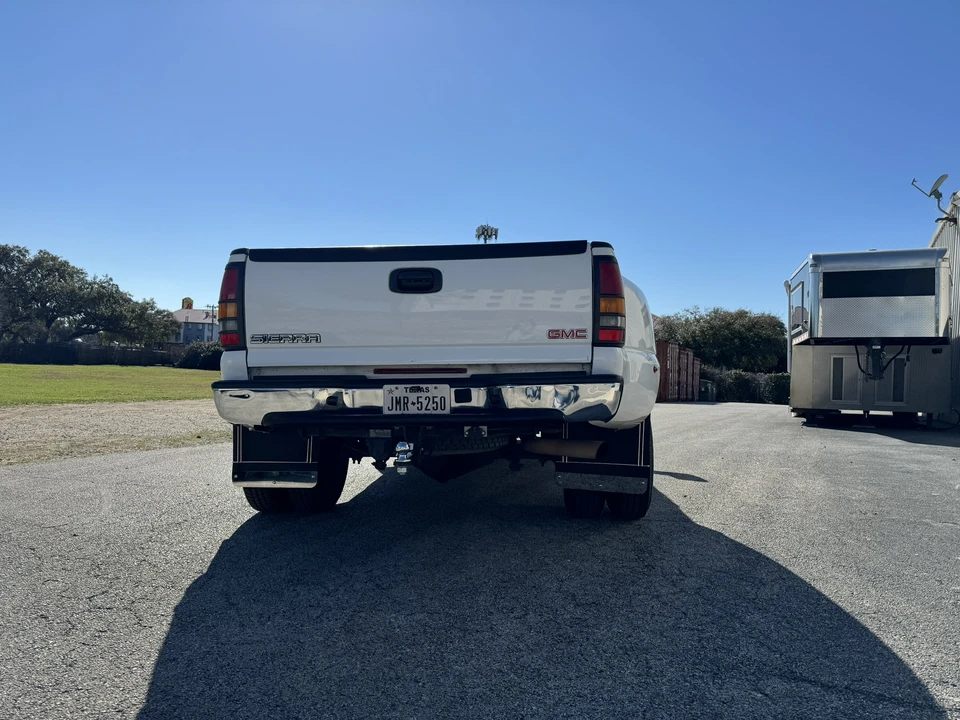 2003 GMC Sierra Heavy Duty 2nd Gen - Image 9 of 31