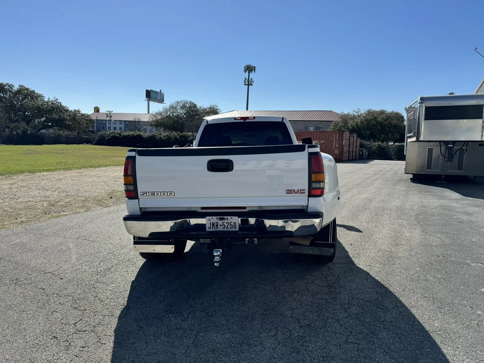 2003 GMC Sierra Heavy Duty 2nd Gen - Image 8 of 31