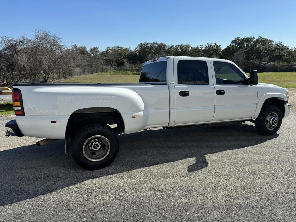 2003 GMC Sierra Heavy Duty 2nd Gen - Image 11 of 31