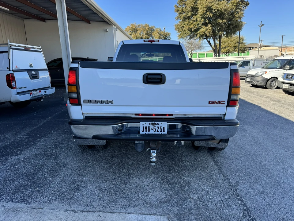 2003 GMC Sierra Heavy Duty 2nd Gen - Image 7 of 31