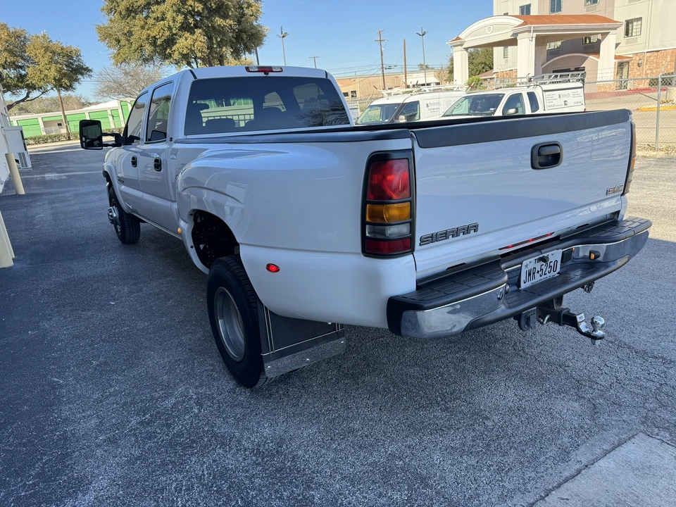 2003 GMC Sierra Heavy Duty 2nd Gen - Image 6 of 31