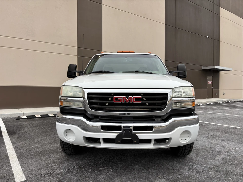 2003 GMC Sierra Heavy Duty 2nd Gen - Image 14 of 31