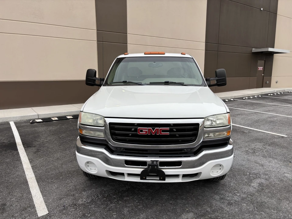2003 GMC Sierra Heavy Duty 2nd Gen - Image 15 of 31