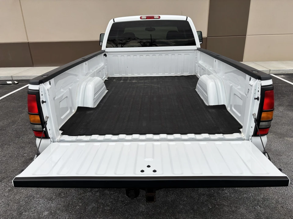 2003 GMC Sierra Heavy Duty 2nd Gen - Image 9 of 31