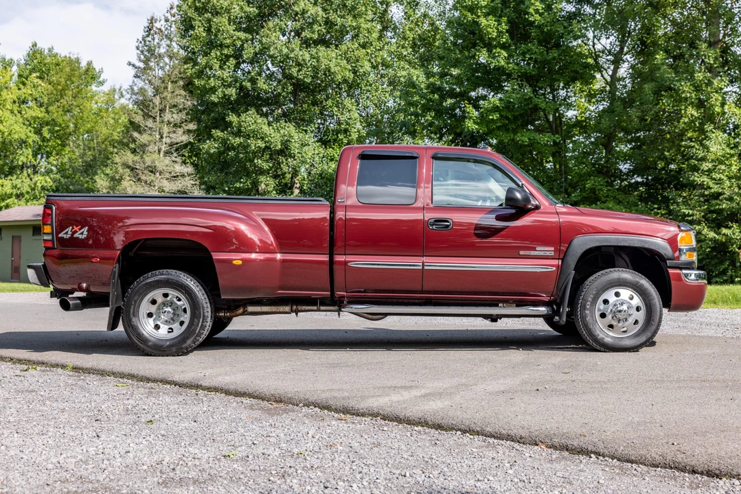2003 GMC Sierra Heavy Duty 2nd Gen - Image 9 of 31