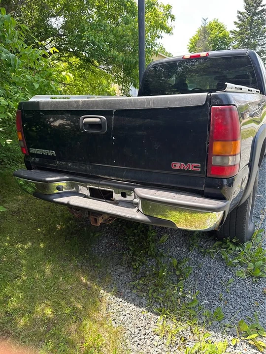2003 GMC Sierra 2nd Gen - Image 8 of 16