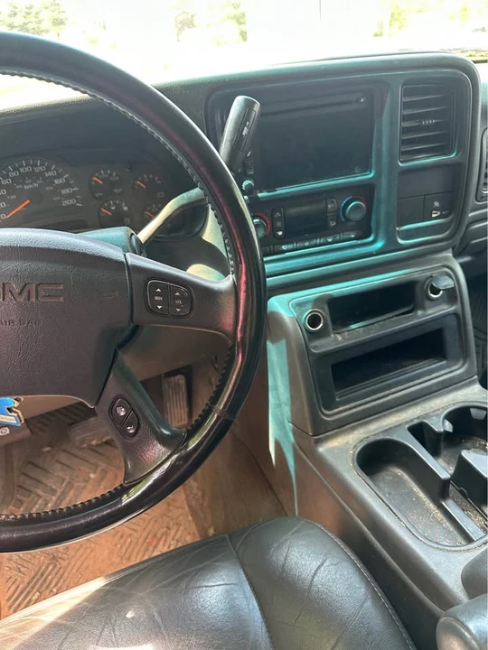 2003 GMC Sierra 2nd Gen - Image 6 of 16