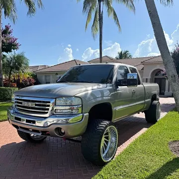 2003 GMC Sierra (Classic) 1500 Extended Cab SLT Pickup 4D 6 1/2 ft