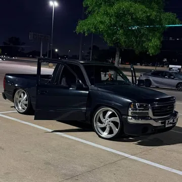 2003 GMC Sierra (Classic) 1500 Regular Cab SL Pickup 2D 6 1/2 ft