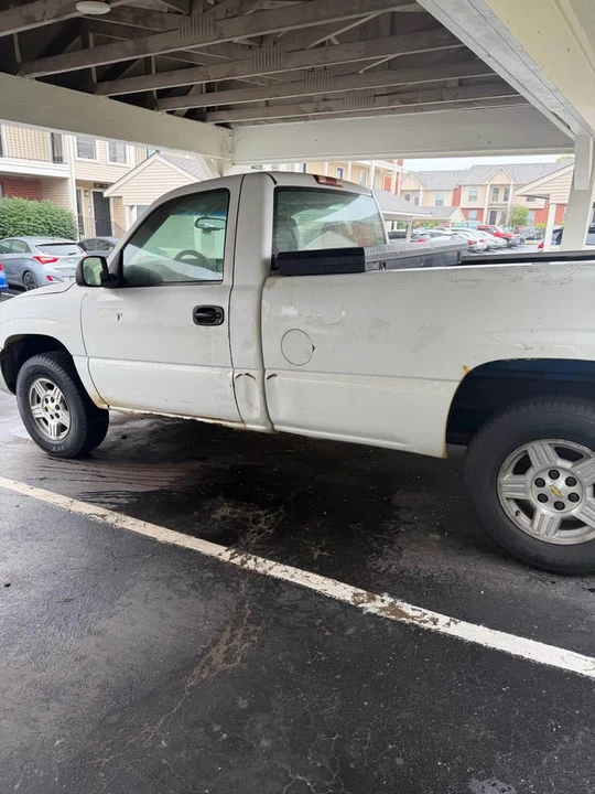 2003 GMC Sierra 2nd Gen - Image 6 of 6
