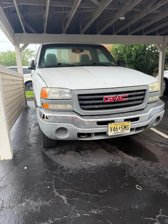 2003 GMC Sierra 2nd Gen - Image 3 of 6