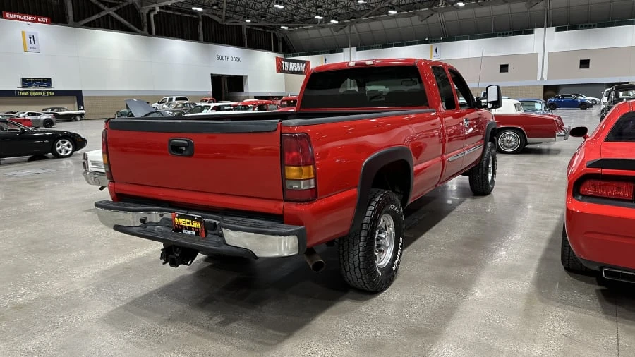 2003 GMC Sierra 2nd Gen - Image 2 of 4