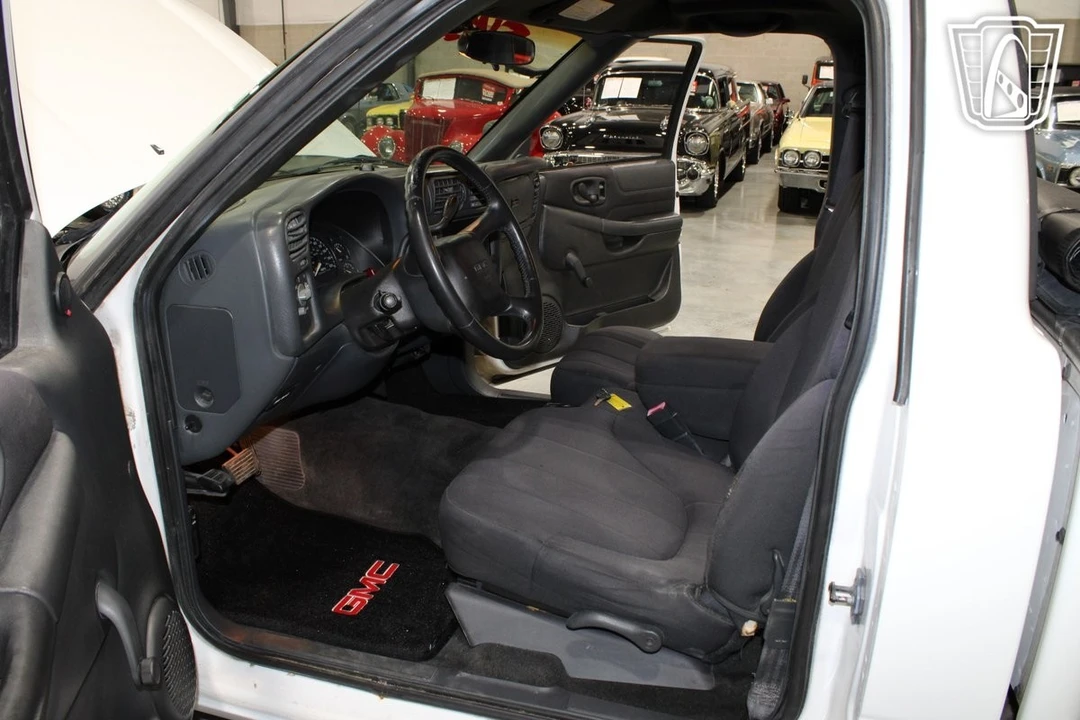 2003 GMC S-15/Sonoma - Image 8 of 12