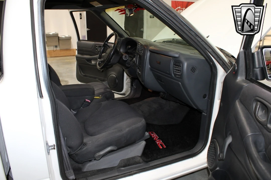 2003 GMC S-15/Sonoma - Image 9 of 12