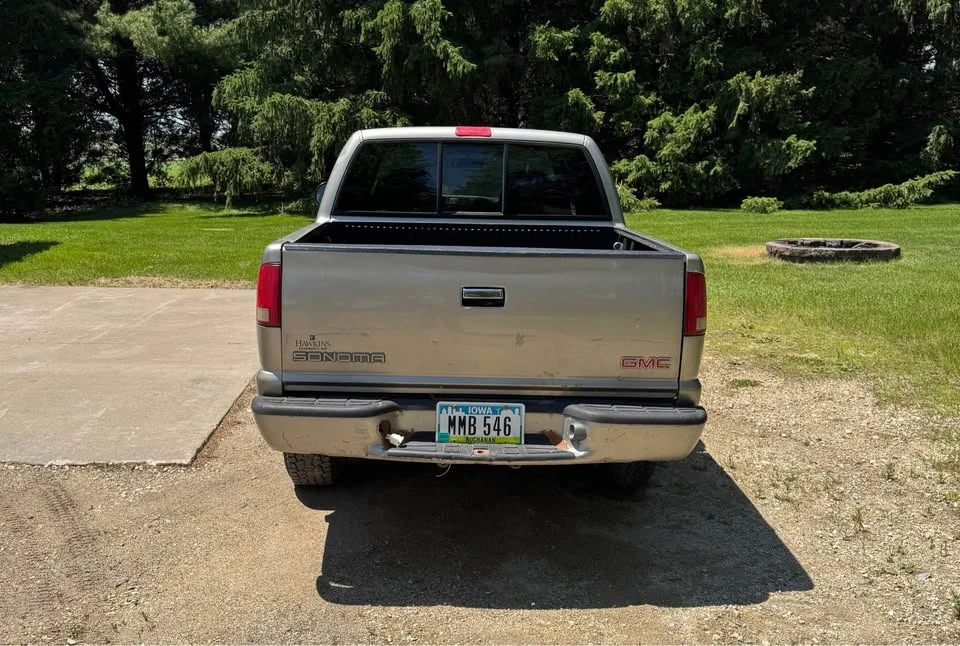 2003 GMC S-15/Sonoma - Image 4 of 4