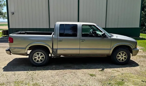 2003 GMC Sonoma Crew Cab SLS