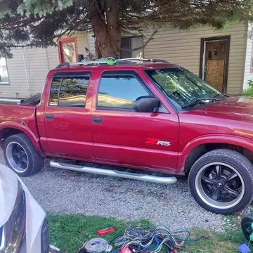 2003 GMC Sonoma Crew Cab SLS Short Bed