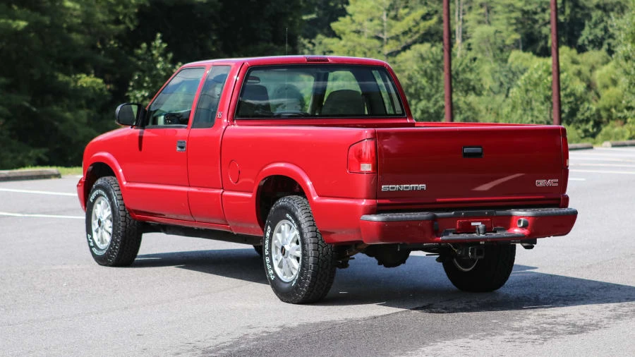 2003 GMC S-15/Sonoma - Image 5 of 31
