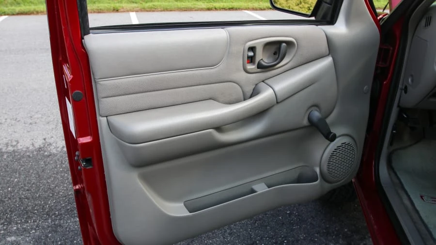 2003 GMC S-15/Sonoma - Image 10 of 31