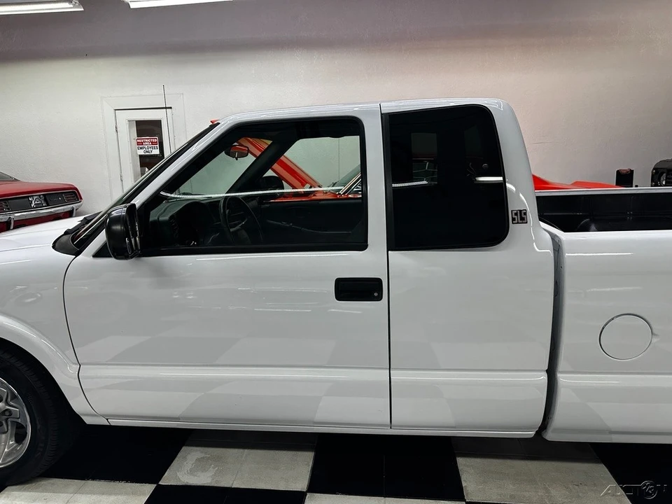 2003 GMC S-15/Sonoma - Image 14 of 21