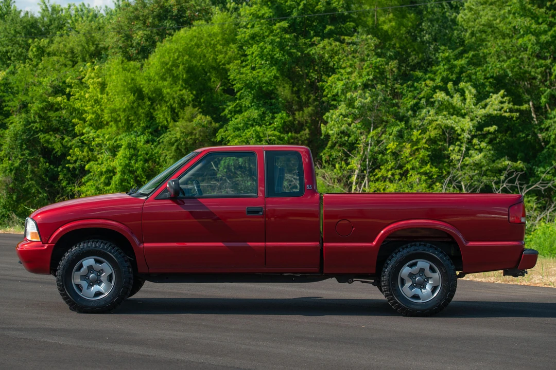 2003 GMC S-15/Sonoma - Image 3 of 31