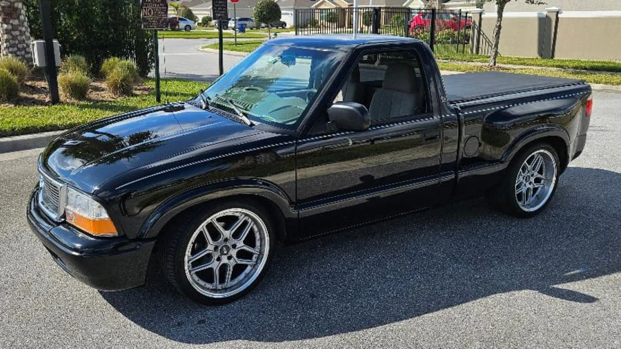 2003 GMC S-15/Sonoma - Image 2 of 3