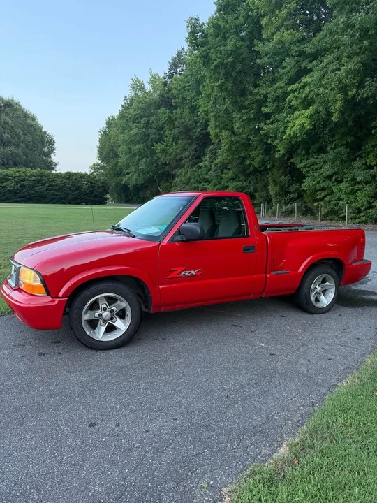 2003 GMC S-15/Sonoma - Image 2 of 9
