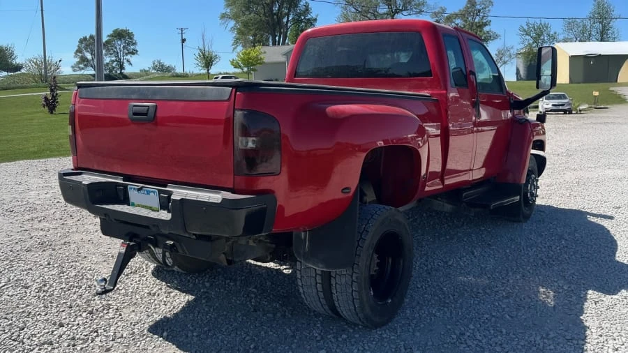 2003 GMC TopKick - Image 3 of 28