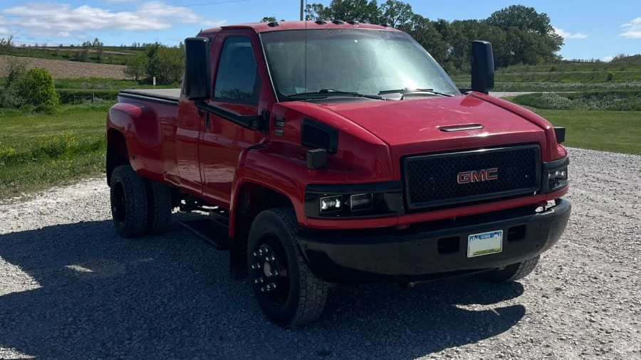 2003 GMC TopKick - Image 6 of 28