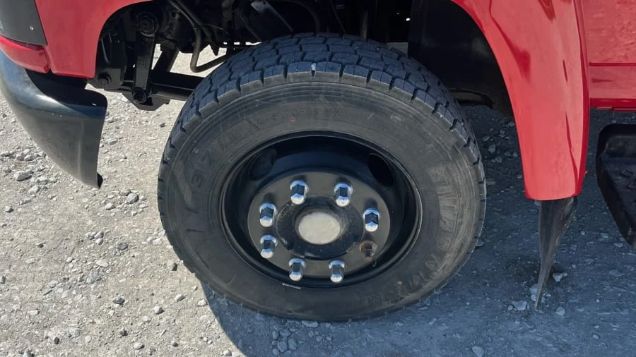 2003 GMC TopKick - Image 11 of 28