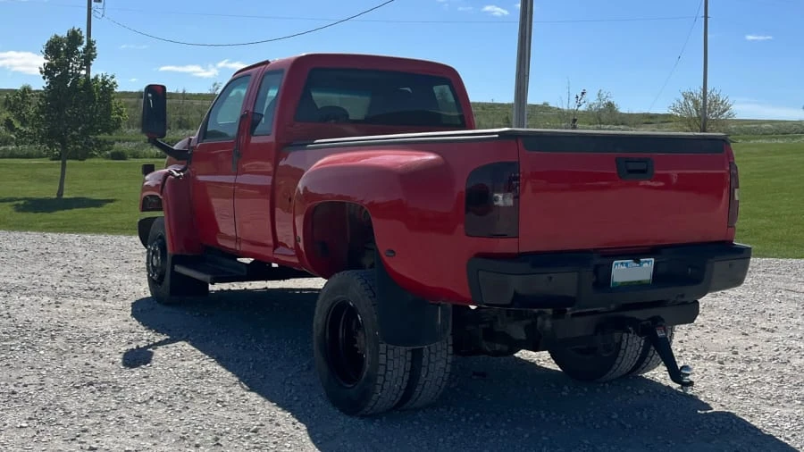 2003 GMC TopKick - Image 9 of 28