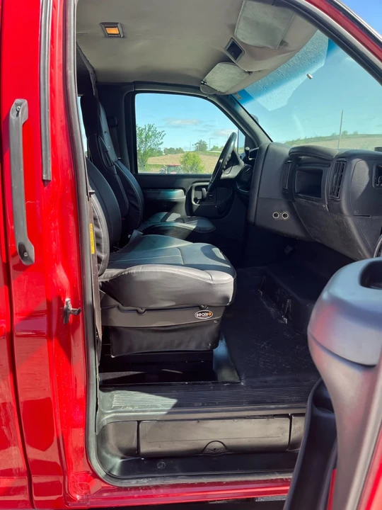 2003 GMC TopKick - Image 20 of 28