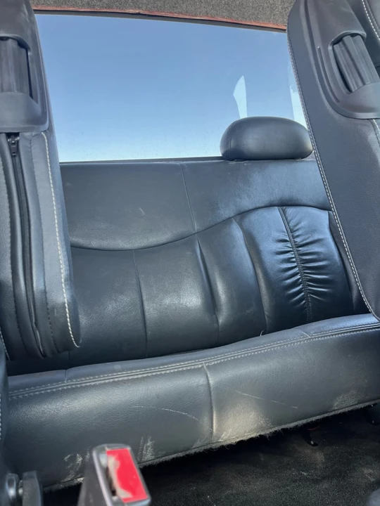 2003 GMC TopKick - Image 25 of 28