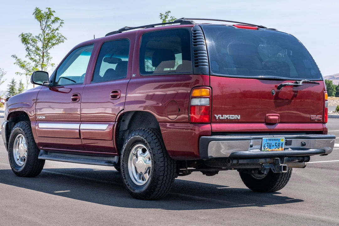 2003 GMC Yukon 2nd Gen - Image 4 of 31