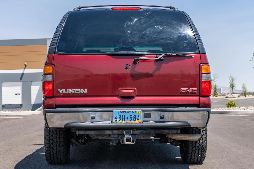 2003 GMC Yukon 2nd Gen - Image 5 of 31