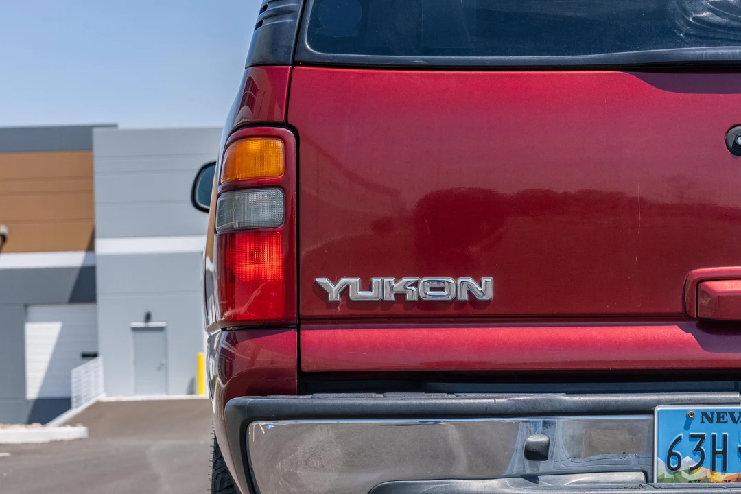 2003 GMC Yukon 2nd Gen - Image 18 of 31