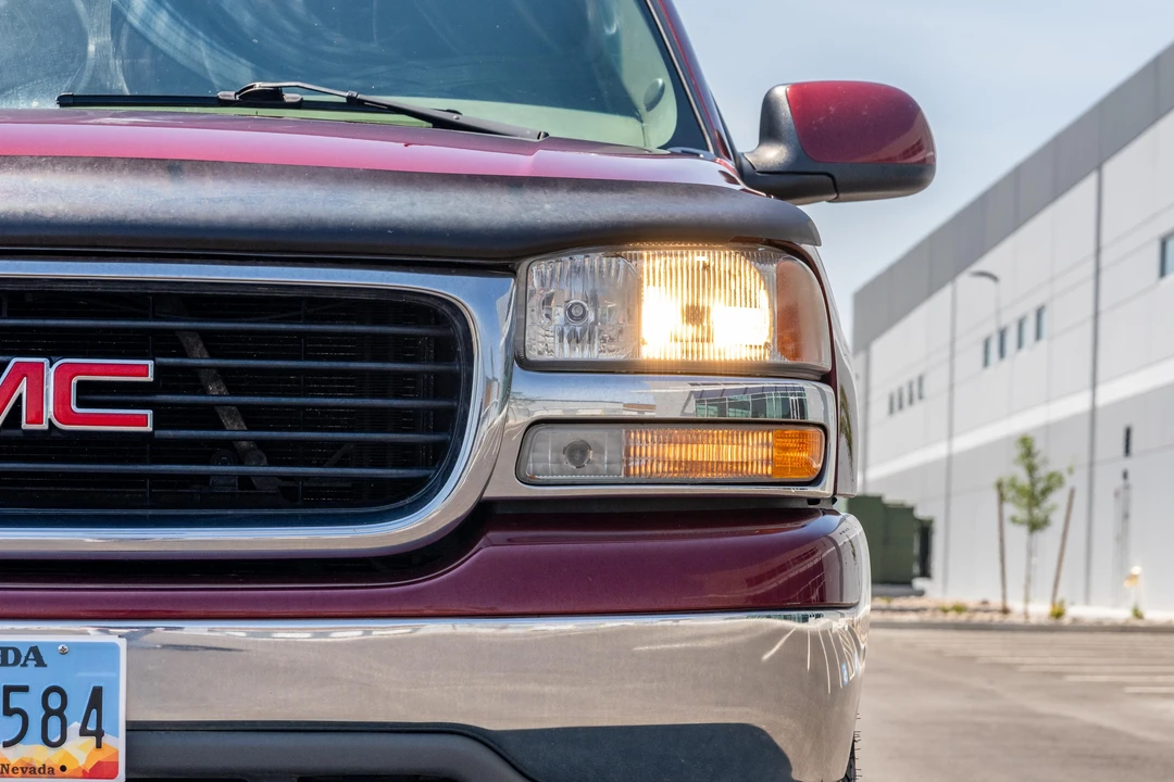 2003 GMC Yukon 2nd Gen - Image 15 of 31