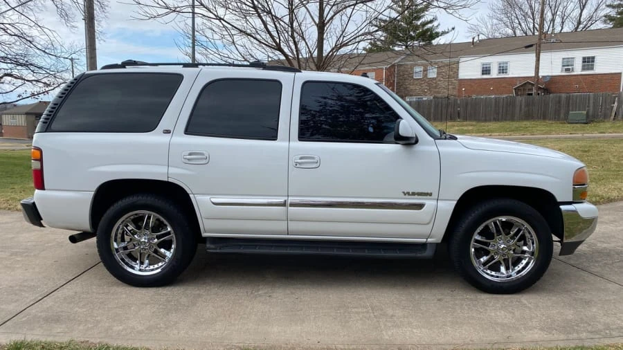 2003 GMC Yukon 2nd Gen - Image 14 of 15