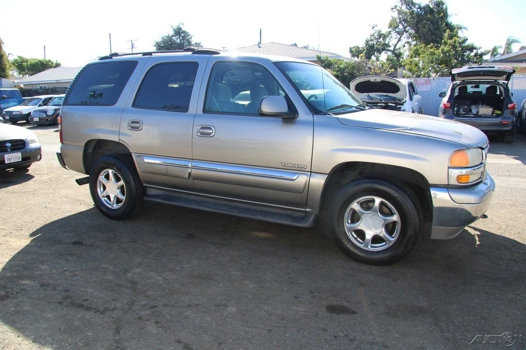 2003 GMC Yukon 2nd Gen - Image 8 of 21