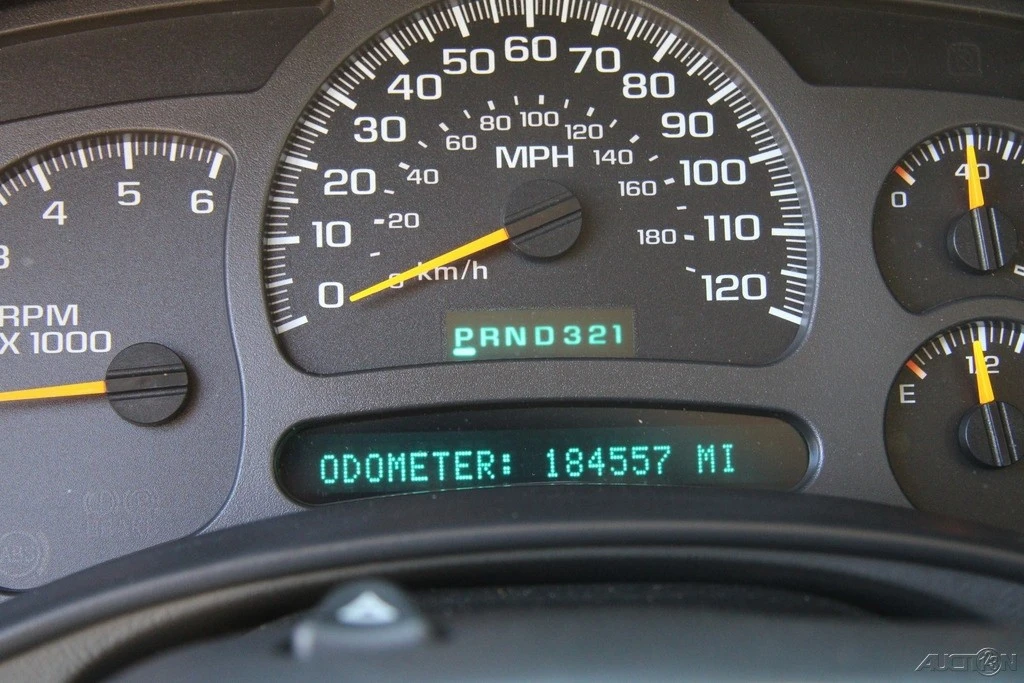 2003 GMC Yukon 2nd Gen - Image 15 of 21