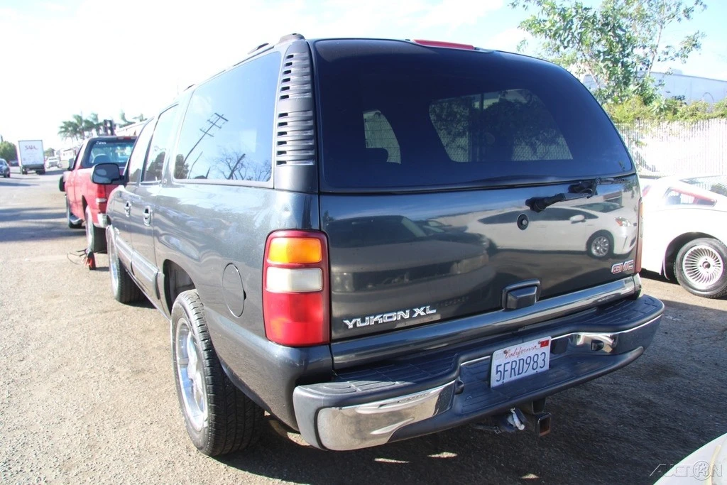 2003 GMC Yukon 2nd Gen - Image 5 of 21